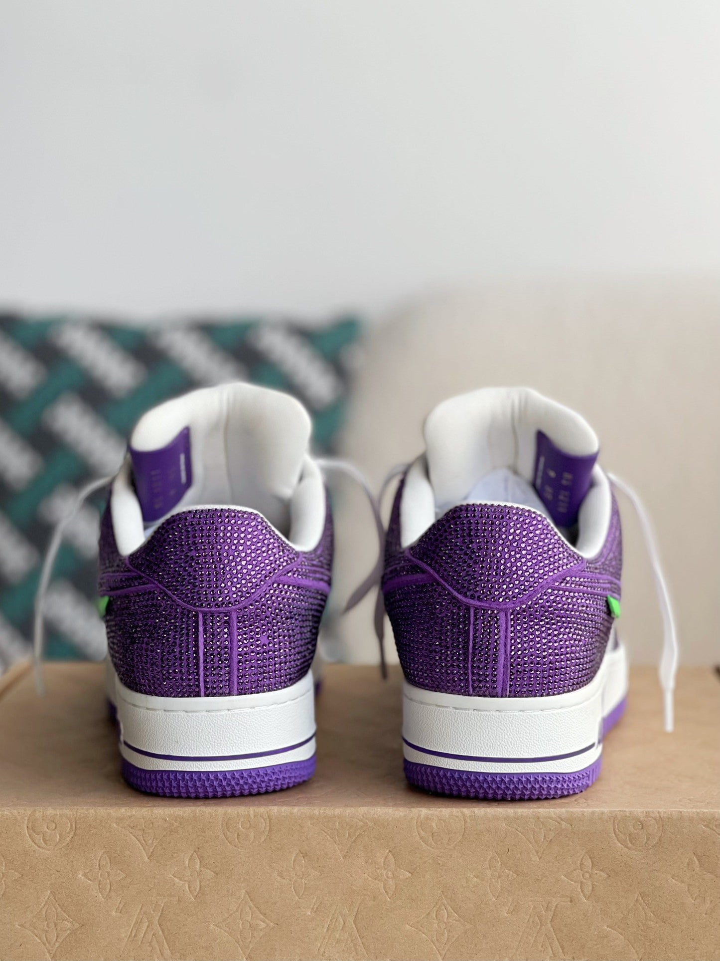 LOUIS VUITTON × NIKE AIR FORCE 1 SNEAKER