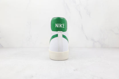Tênis Cano Médio Couro Branco e Verde