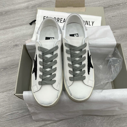 Tênis Couro Branco Solado Desgastado Estilo Vintage