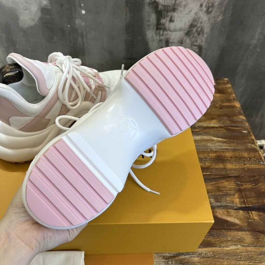 Tênis Chunky Couro Branco Padrão Monograma Geométrico Rosa