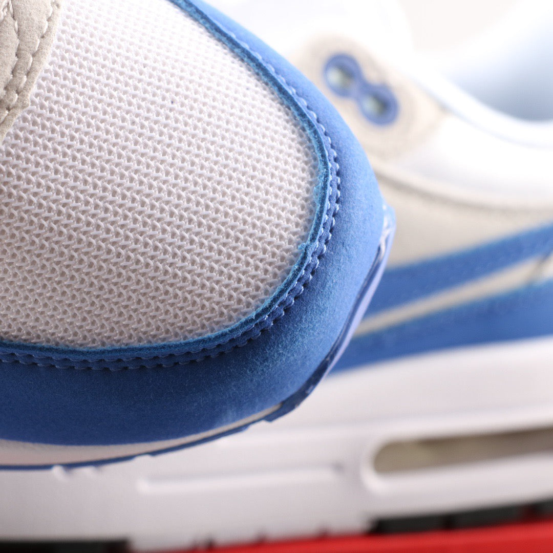 Tênis Runner Malha Azul Royal Detalhe Branco