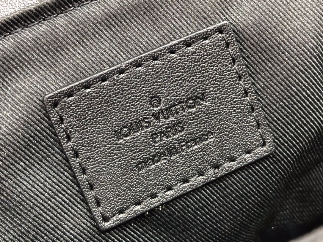 Bolsa Estruturada Couro Padrão Monograma Geométrico Preto Tamanho XS