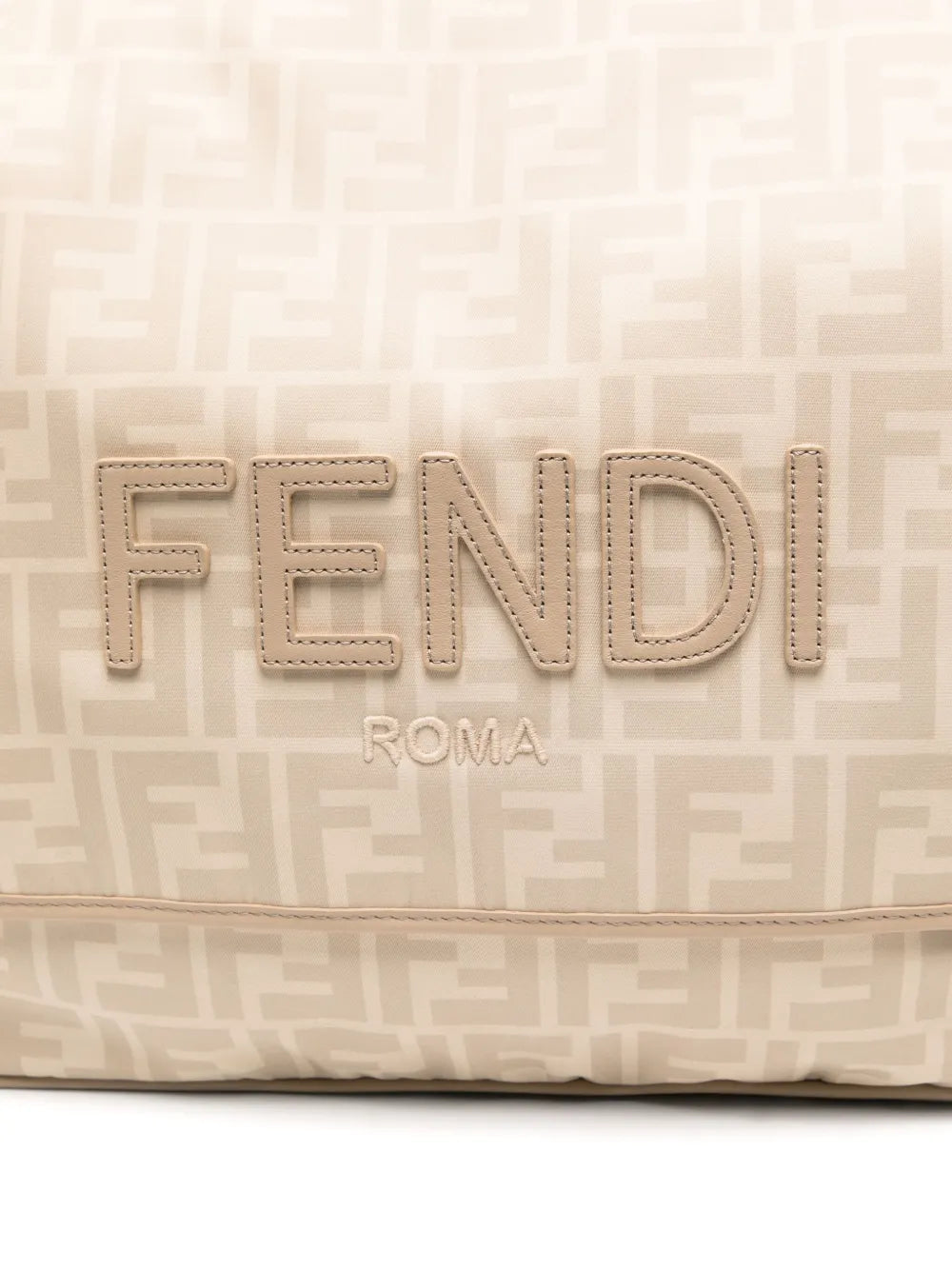 Bolsa Mão Couro Padrão Letras F Espelhadas