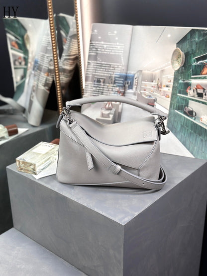 Bolsa Satchel Couro Cinza Geométrica Tamanho P