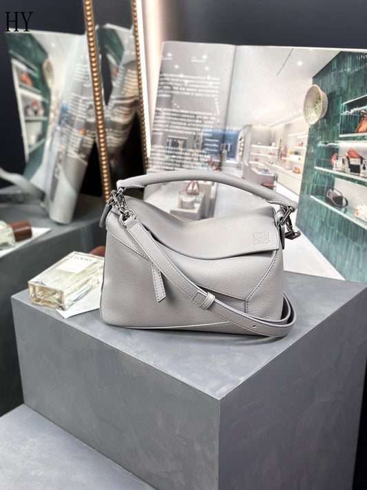 Bolsa Satchel Couro Cinza Geométrica Tamanho P