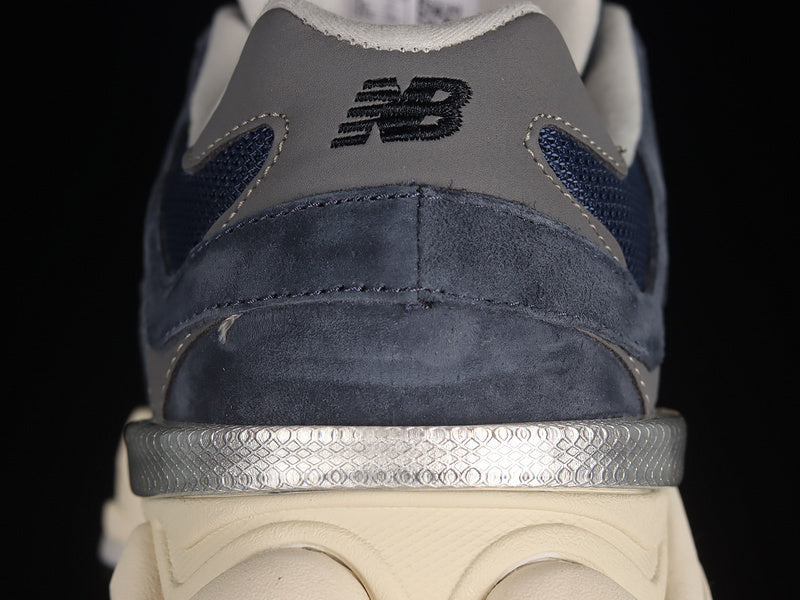 Tênis Runner Malha Navy Detalhe Branco