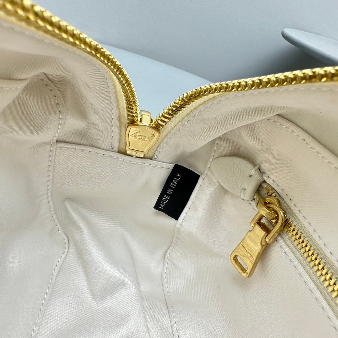 Bolsa Satchel Couro Nappa Acolchoada Bege