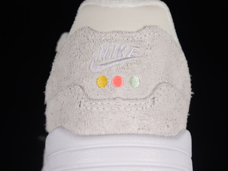 Tênis Runner Malha Branco Pompom Poás Coloridos