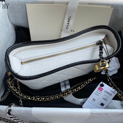 Bolsa Hobo Couro Bicolor Preto e Branco Tamanho P