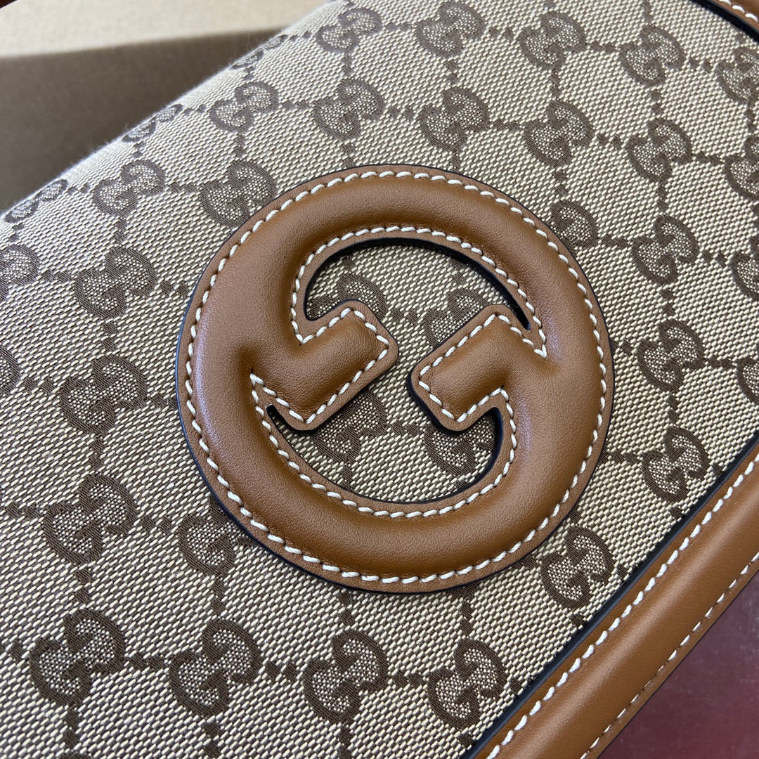 Bolsa Satchel Couro Bege Letras Entrelaçadas Média