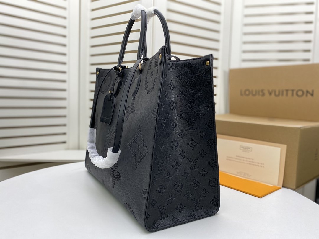 Bolsa Tote Couro Preto Padrão Monograma Geométrico GM