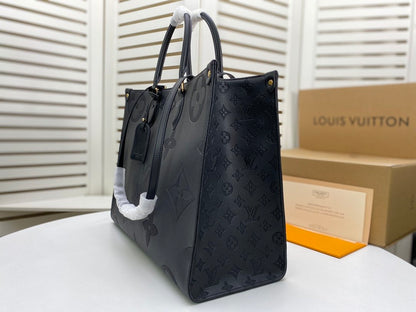 Bolsa Tote Couro Preto Padrão Monograma Geométrico GM