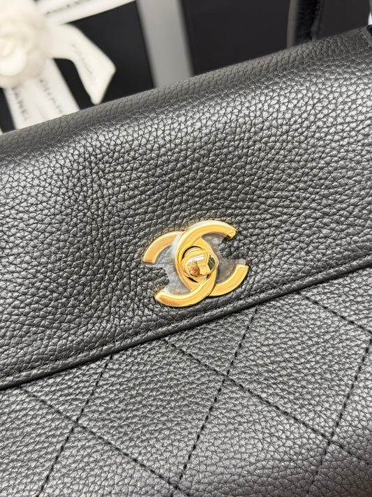 CHANEL 26S Urban Essential Tote