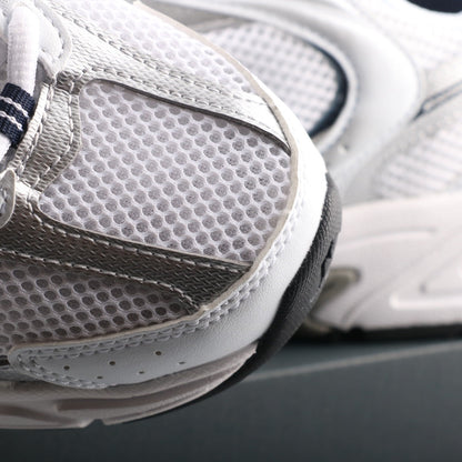 Tênis Runner Malha Branco Prata e Azul Marinho