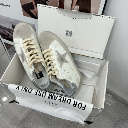 Tênis Couro Branco Solado Vintage Desgastado