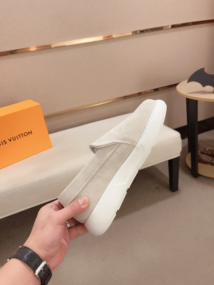 Tênis Slip-On Camurça Branco