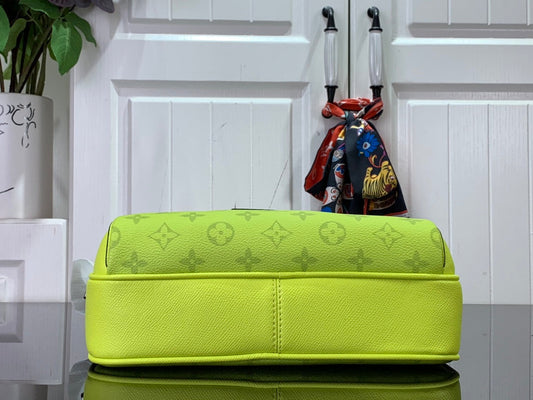 Louis Vuitton Yellow Monogram Taïgarama Outdoor Messenger