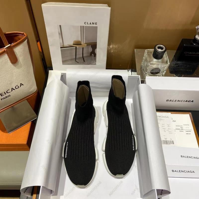 Tênis Cano Alto Malha Preto e Branco