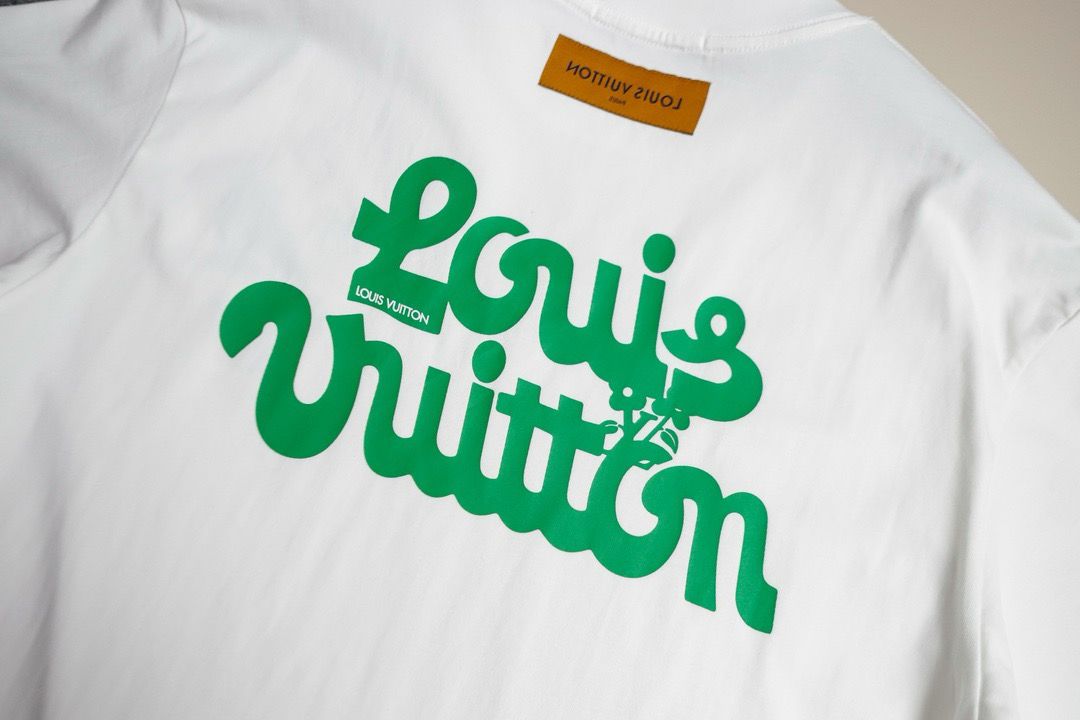 Camiseta Algodão Padrão Monograma Geométrico