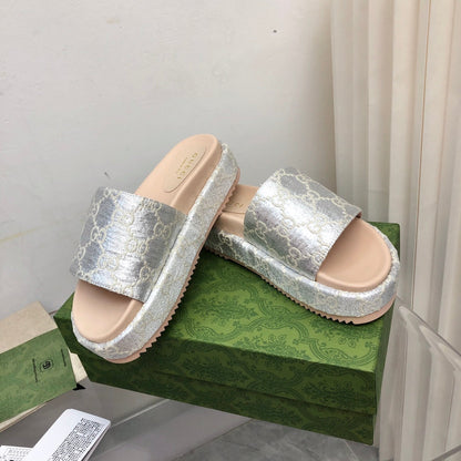 Sandália Plataforma Prata Jacquard Tira Frontal 55mm