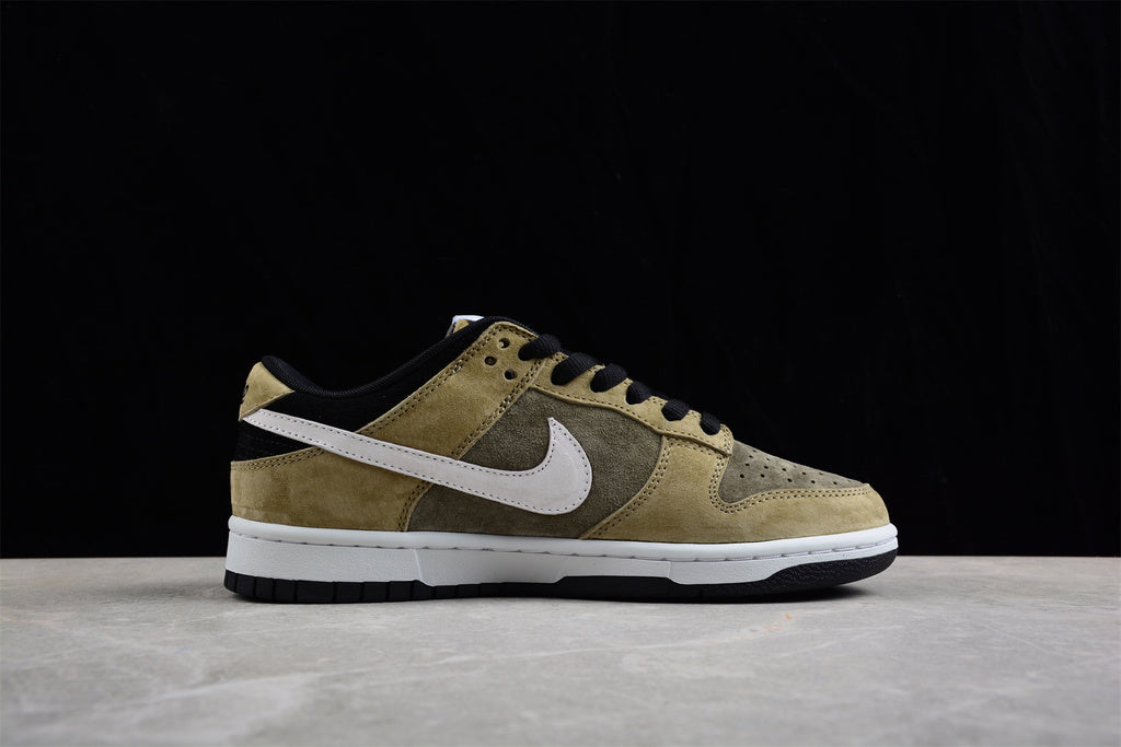 Tênis Cano Baixo Couro Colorido Detalhe Swoosh