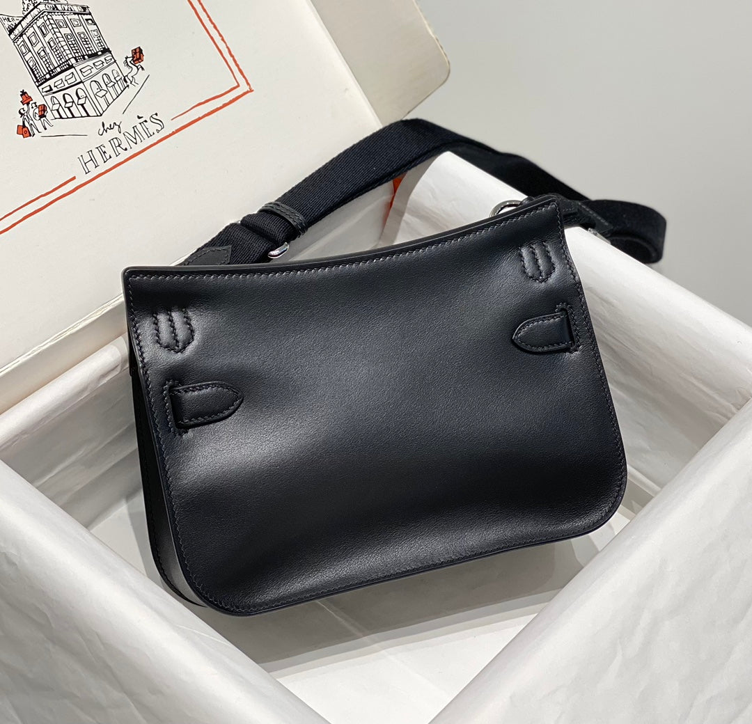 Bolsa Pequena Couro Preto Mini