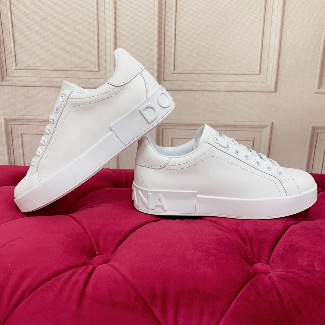 Tênis Couro Branco Detalhe Dourado Casual