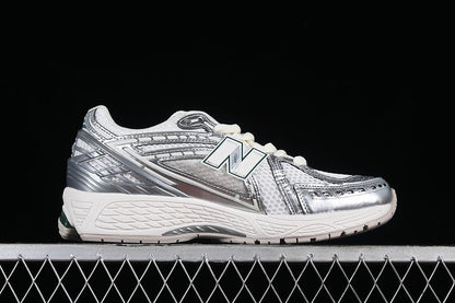 Tênis Runner Malha Silver Metálico Detalhe Cinza