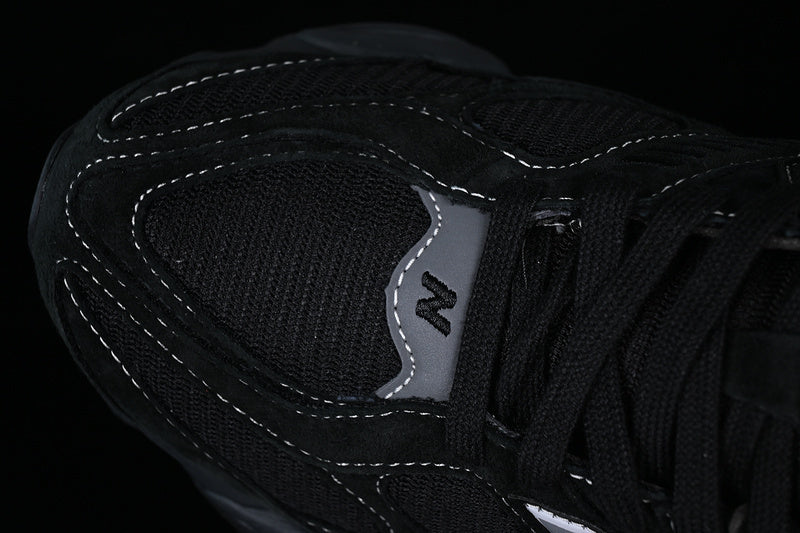Tênis Runner Malha Preto Cinza e Branco