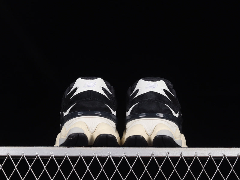 Tênis Runner Malha Preto Detalhe Branco