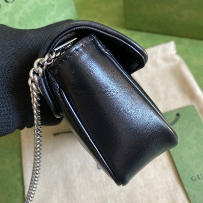 Bolsa Shoulder Couro Acolchoado Preto Alça de Corrente