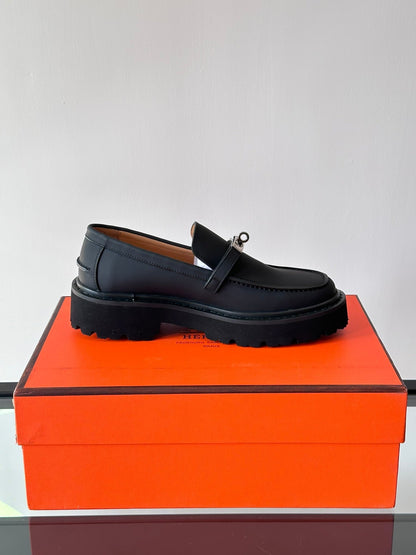 Sapato Mocassim Couro Marrom Clássico