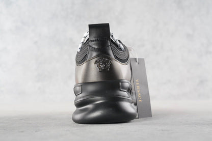 Tênis Runner Couro Detalhes Metalizados Solado Chunky