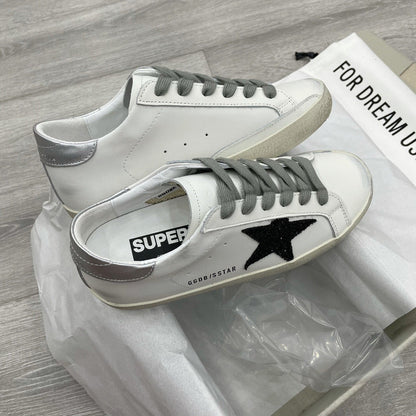 Tênis Couro Branco Solado Desgastado Estilo Vintage