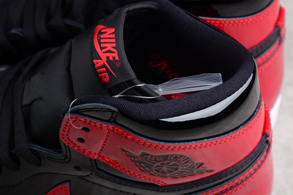 Tênis Cano Alto Basquete Couro Verniz Preto e Vermelho