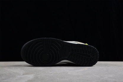 Tênis Cano Baixo Couro Colorido Detalhe Swoosh