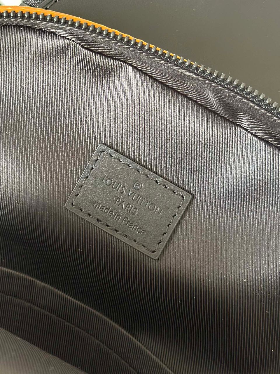 Bolsa Transversal Couro Estruturada
