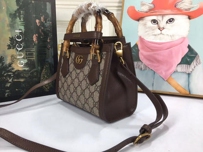 Bolsa Tote Couro Padrão Entrelaçado Camel e Preto Pequena