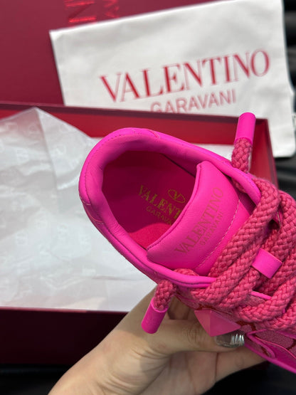 Tênis Couro Rosa Pérola Spike Frontal Prata