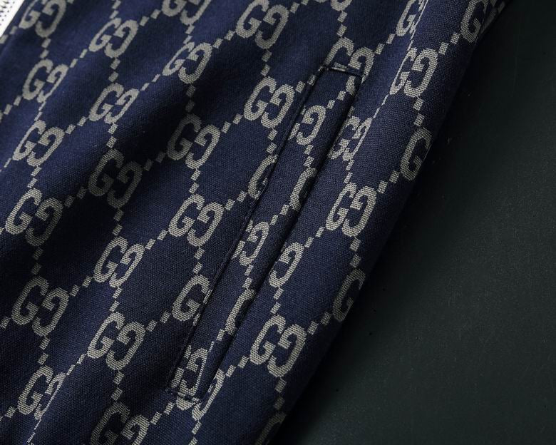 Moletom Jacquard Padrão Monograma Geométrico