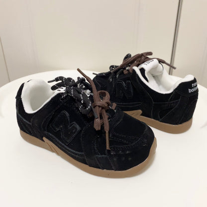 Tênis Infantil Runner Malha Preto Detalhe Lateral