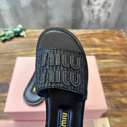 Sandália Slide Tecido Efeito Ráfia Preto