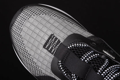 Tênis Runner Malha Preto Detalhes Brancos