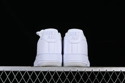Tênis Cano Baixo Couro Branco Detalhe Swoosh Iridescente