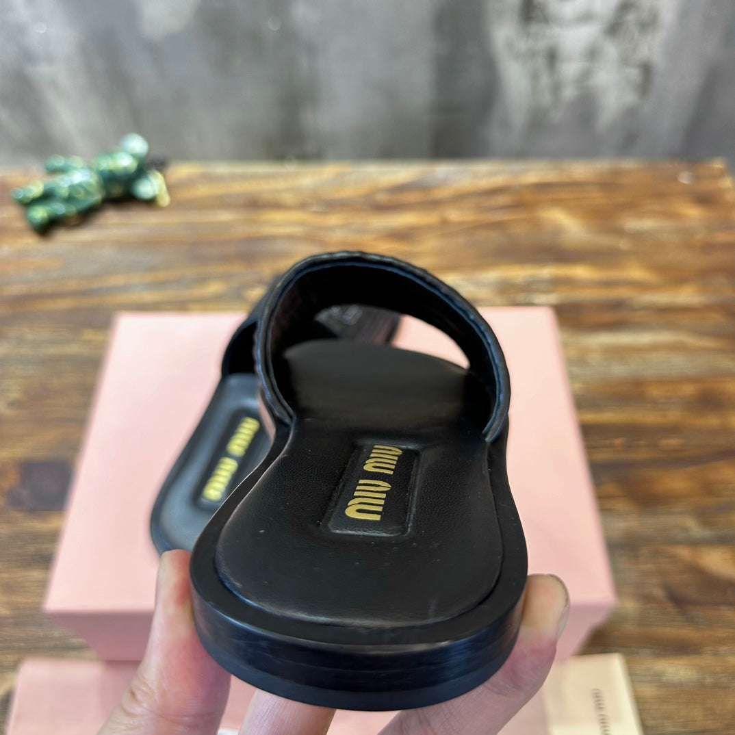 Sandália Slide Tecido Efeito Ráfia Preto