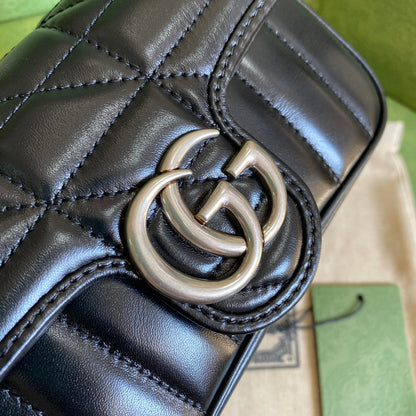 Bolsa Shoulder Couro Acolchoado Preto Alça de Corrente