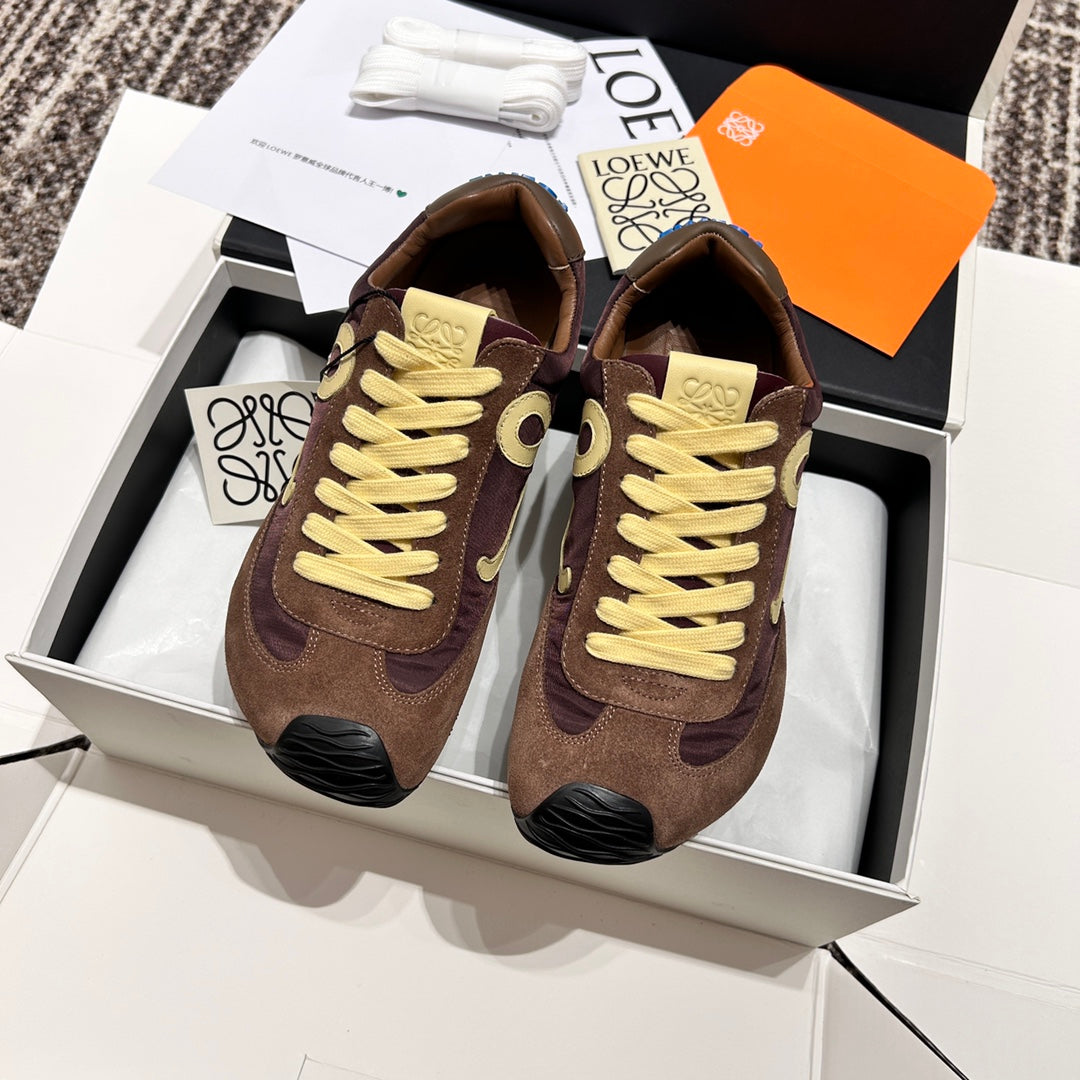 Tênis Runner Couro Marrom Design Minimalista
