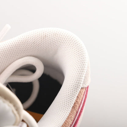 Tênis Cano Baixo Couro Swoosh Lateral