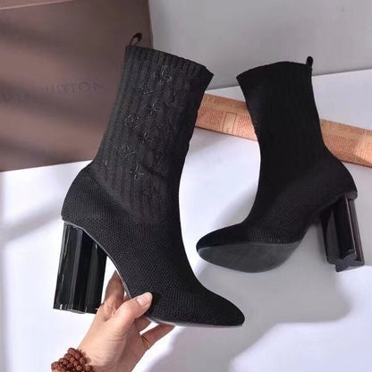 Bota Cano Médio Silhueta Clássica