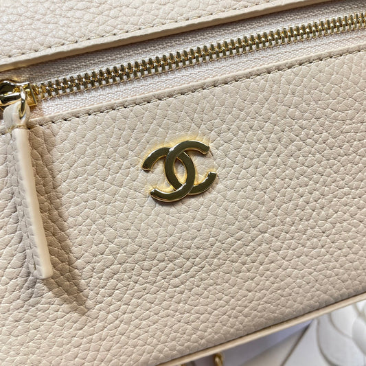 CHANEL Vanity Case Long